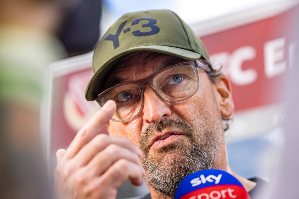 Gesprächsbedarf nach dem Spiel: Pele Wollitz (61) schlugen viele Fragen und auch Vorwürfe entgegen.