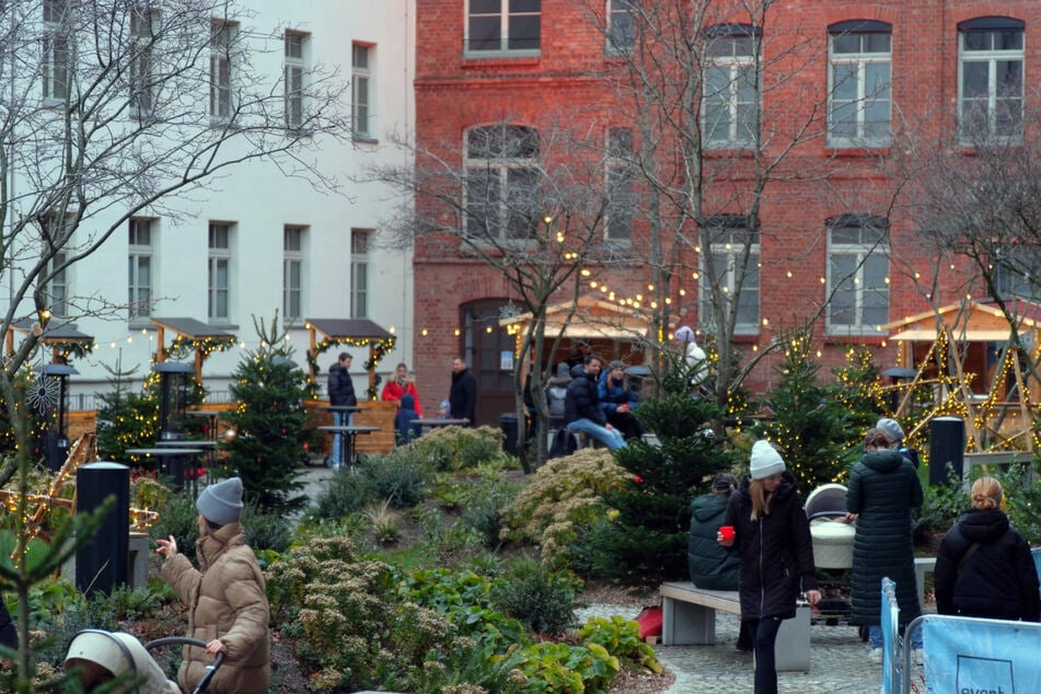 Bis Sonntag könnt Ihr beim Konsum-Weihnachtsmarkt vorbeischauen.