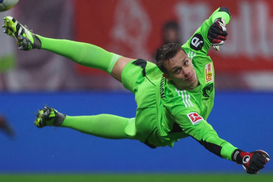 Nach seinem Abgang bei Union Berlin ist Alexander Schwolow (33) nach Schottland gewechselt, wo er jetzt kurz vor dem unerwarteten Titelgewinn steht.
