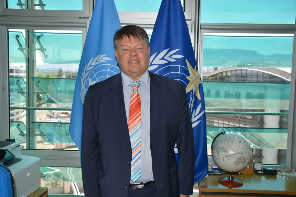 Kurz vor der Weltklimakonferenz COP28 in Dubai hat WMO-Chef Petteri Taalas (62) Deutschland empfohlen, den Atomausstieg zu überdenken.