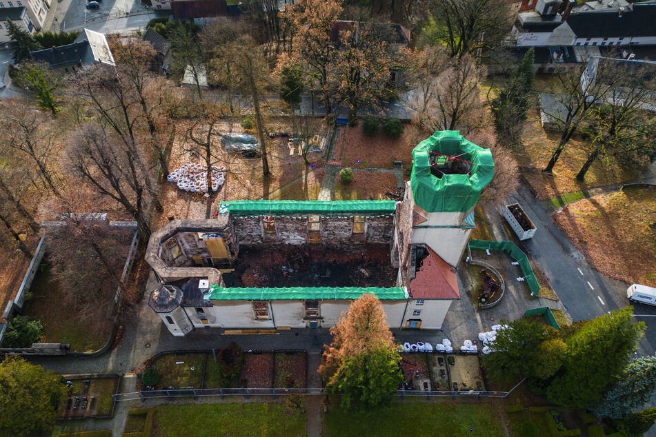 Die Überreste der barocken Stadtkirche von Großröhrsdorf wurden gesichert. Nun soll das Gotteshaus neu gebaut werden.