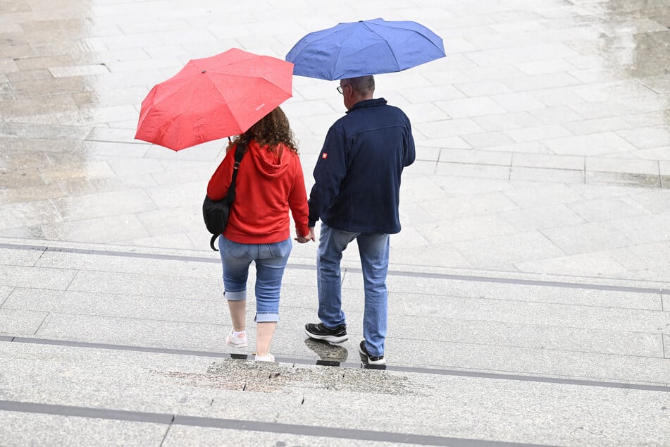 In Nordrhein-Westfalen gibt es am heutigen Dienstag überwiegend Regen.
