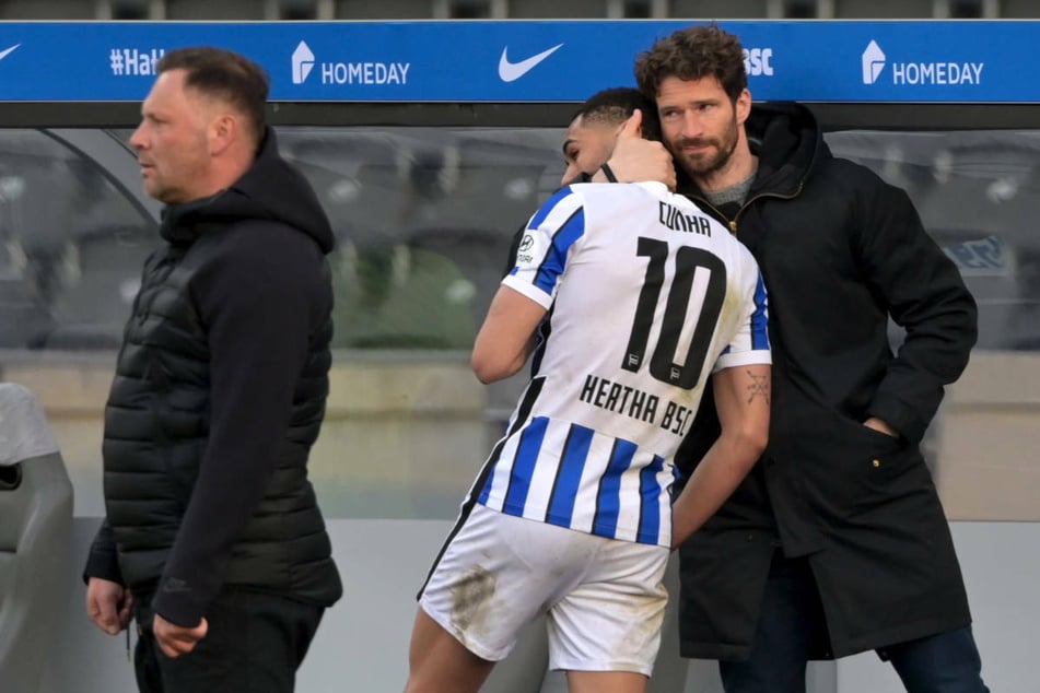 Mit Hertha-Coach Pal Dardai (45, l.) und Sportdirektor Arne Friedrich (41, r.) hat Fredi Bobic einst gemeinsam für die Alte Dame gekickt.