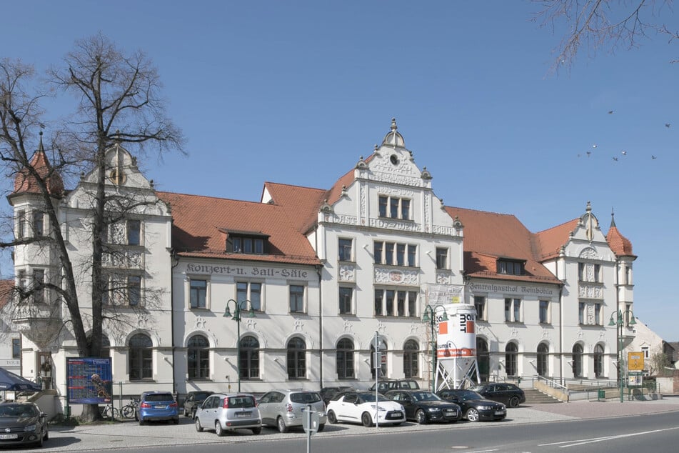 Zum Tagesflohmarkt wird am Zentralgasthof Weinböhla geladen. (Archivbild)