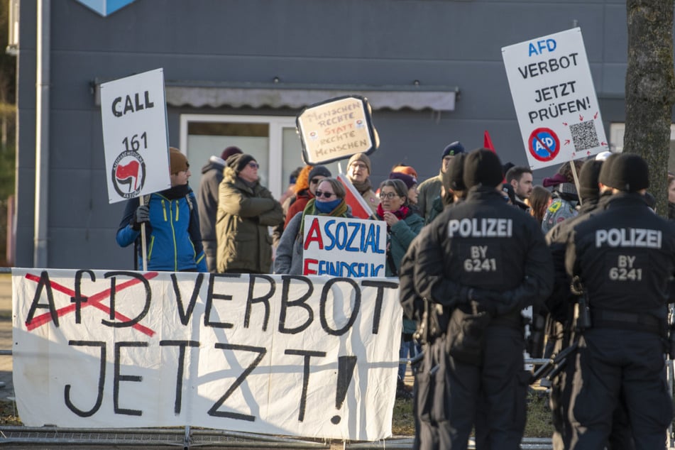 Demonstranten verschafften ihrem Unmut über den Nachwuchs der AfD Luft.