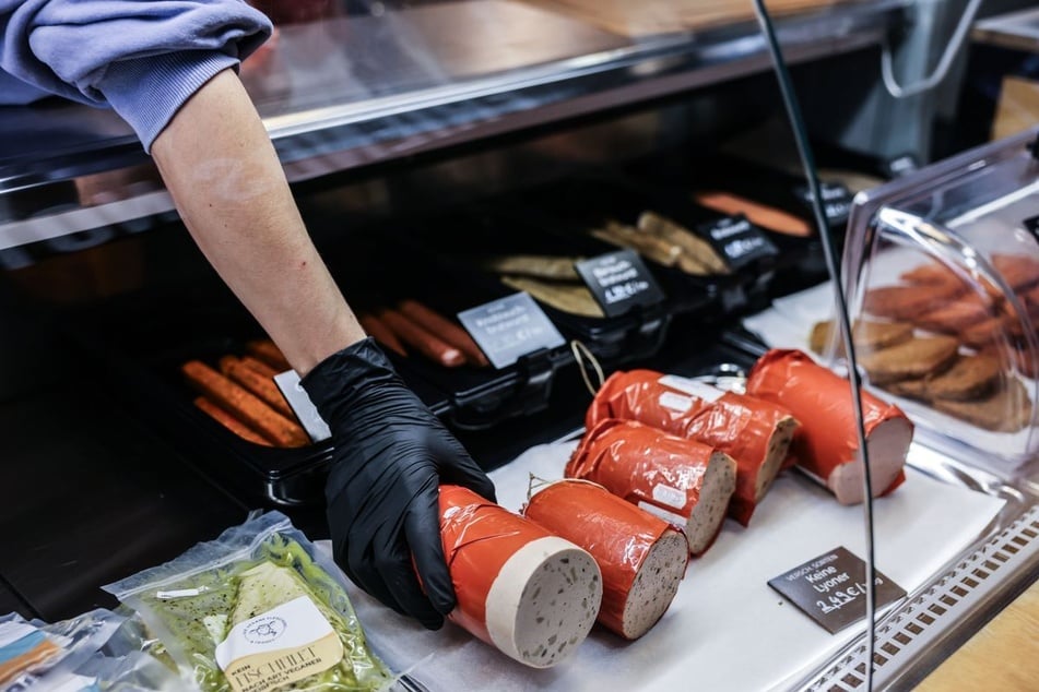 In der Filiale sollen ab Samstag alternative Produkte mit Namen wie "Keine Wurst", "Kein Gulasch" und "Kein Schnitzel" verkauft werden.