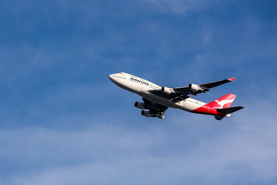 The Australian airline Qantas offered a long-haul sightseeing flight.