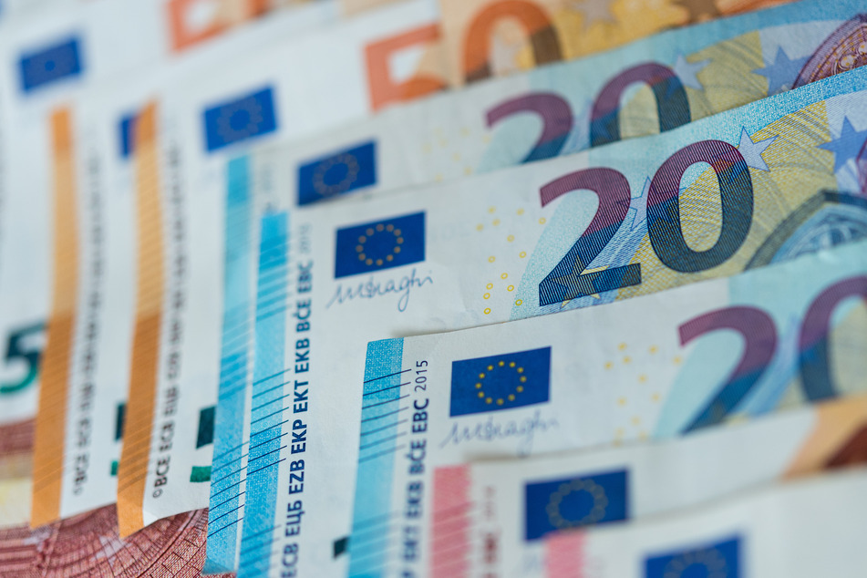 Es geht um viel Geld, immerhin kann die Quarantäne bis zu zwei Wochen andauern und somit einen halben Monatslohn kosten. (Symbolbild)