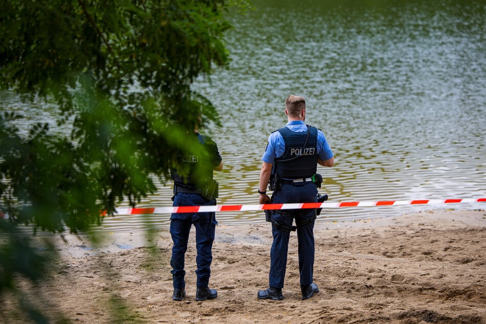 Am Badesee Grube Prinz von Hessen im südhessischen Darmstadt fotografierte ein Mann am vergangenen Freitag heimlich mehrere Badegäste.