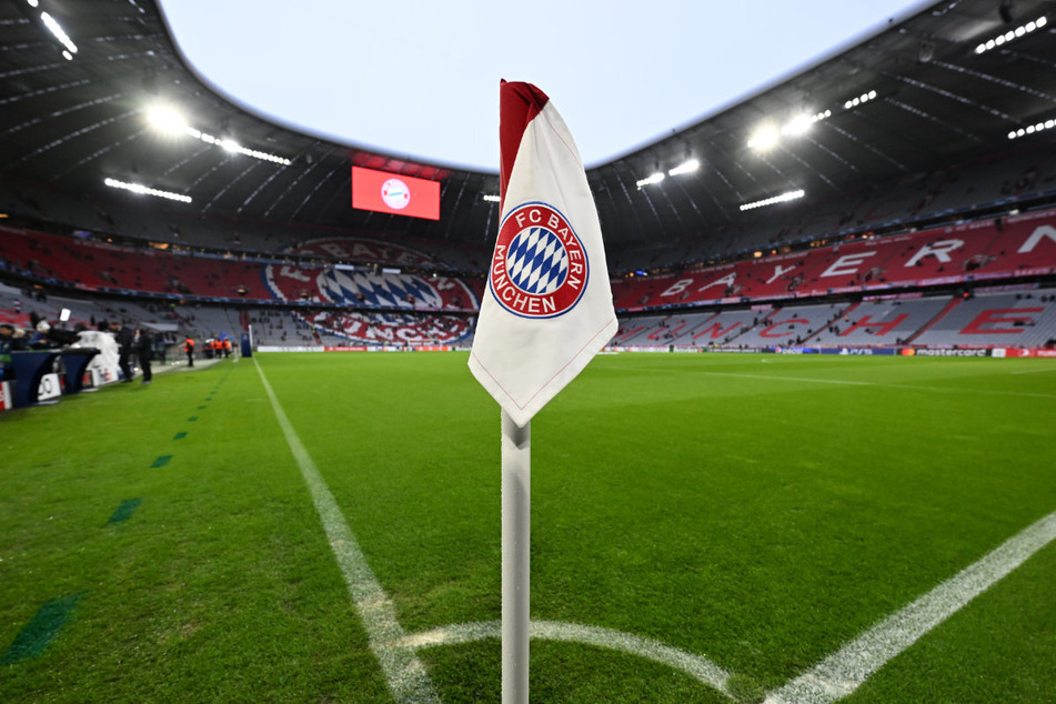 Ab der kommenden Saison Spielen die Bayern in ihrer Heimspielstätte auf einem brandneuen Hybridrasen.