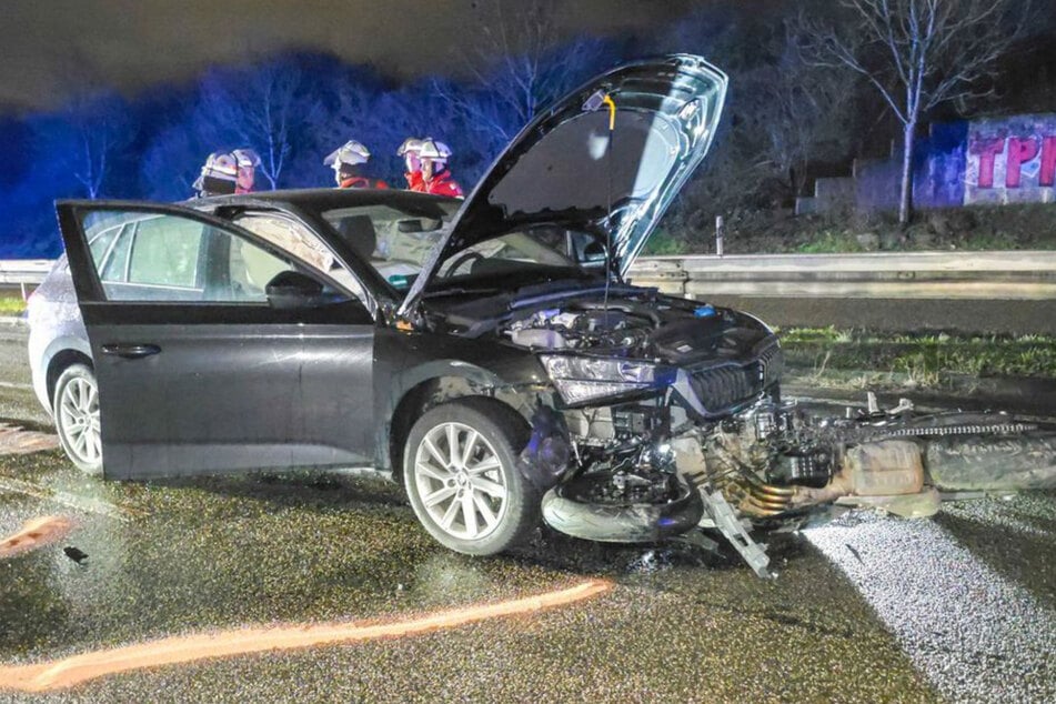 Das Motorrad wurde mehrere Meter weit mitgeschleift.