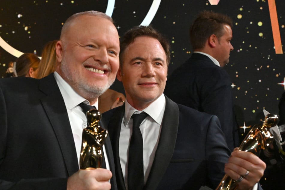 Einen Tag vor ihrem TV-Sieg wurden die beiden in Österreich mit Sonderpreisen der "Romy" ausgezeichnet.