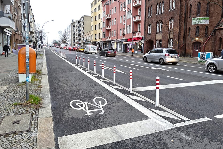 Neue Radstreifen sollen in Berlin-Mitte für mehr Sicherheit und höhere Lebensqualität sorgen.