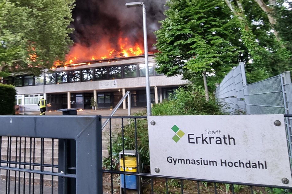 Schulzentrum-Inferno: Distanzunterricht für 1200 Schüler - Kitas bleiben geschlossen