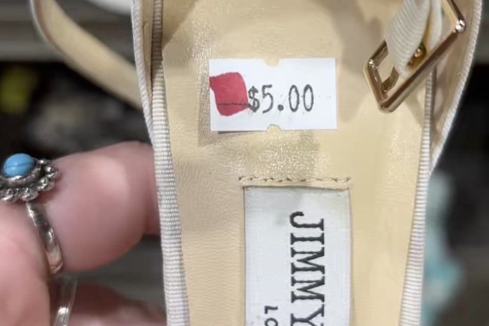 Die Schuhe kosteten umgerechnet nicht einmal fünf Euro!