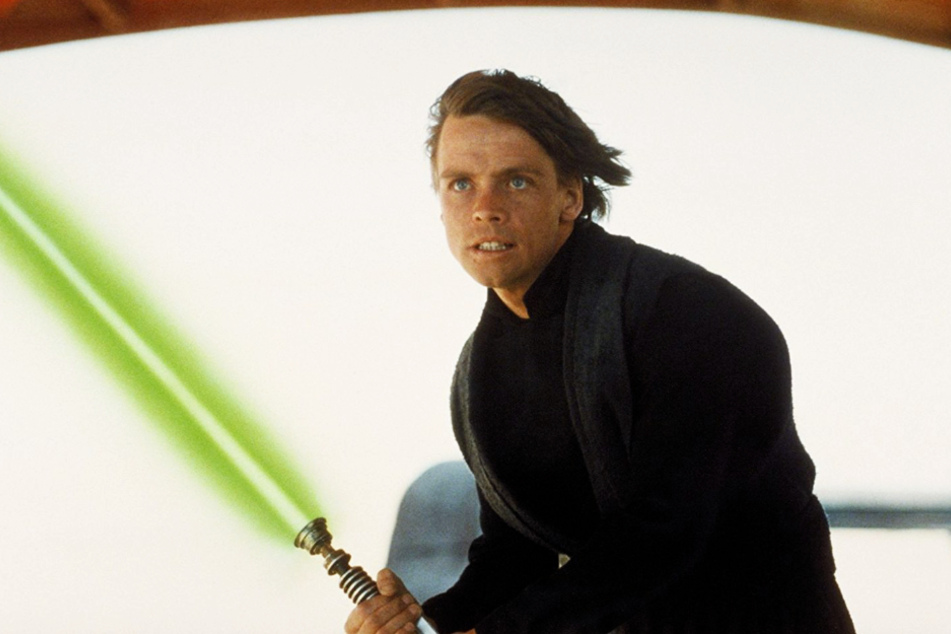 Luke Skywalker (Mark Hamill) rettet Mando und seine Gefährten in der neuen Folge von "The Mandalorian". Er nimmt Grogu mit, um ihn fortan in den Jedi-Künsten zu unterweisen.