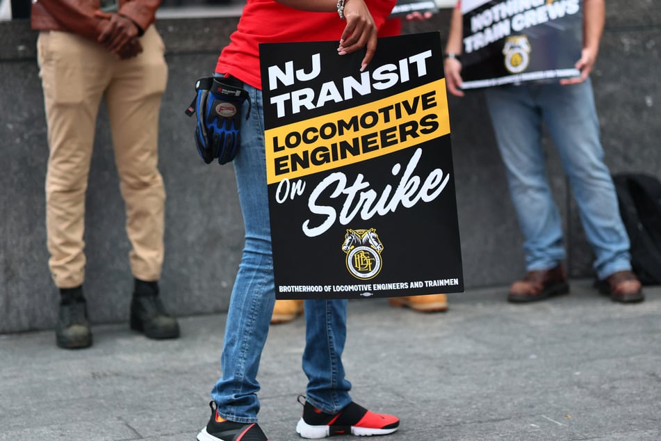 Train engineers seeking fair pay went on strike Friday in New Jersey, triggering travel misery for New York-area commuters in America's biggest metropolitan corridor.