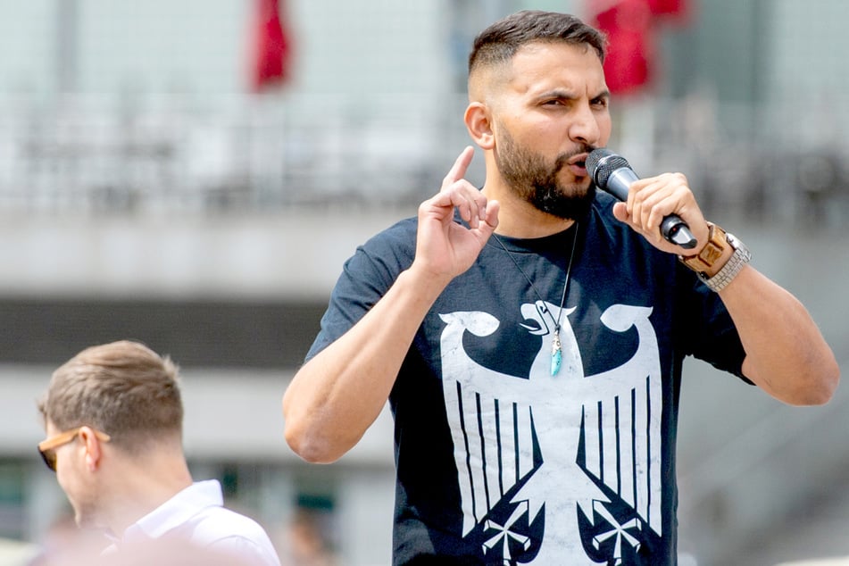 Attila Hildmann: Verdacht auf Volksverhetzung: Staatsanwaltschaft prüft über 1000 Äußerungen von Attila Hildmann