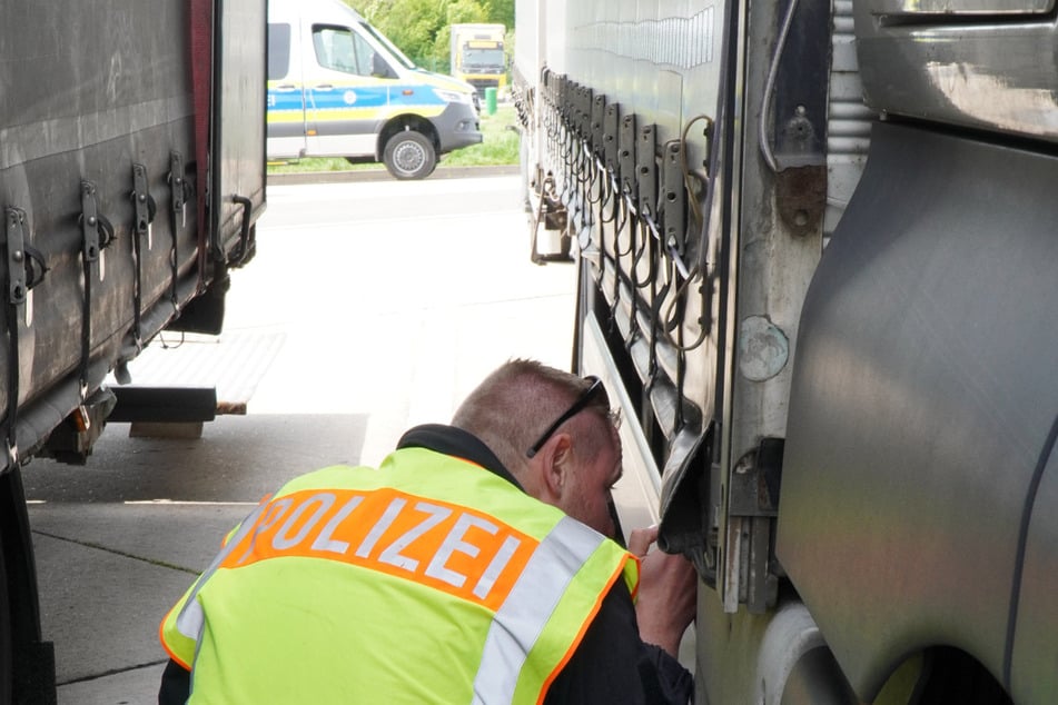 Die Thüringer Polizei nahm zahlreiche Lkws unter die Lupe.