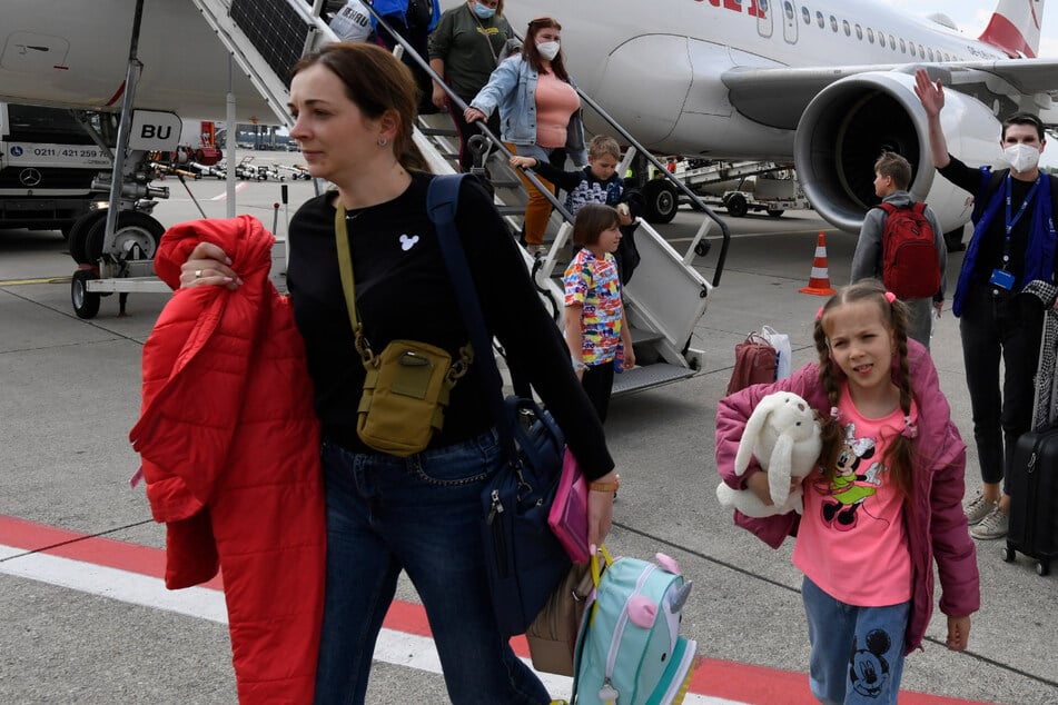 NRW droht: Kommt jetzt der Aufnahme-Stopp für ukrainische Flüchtlinge?
