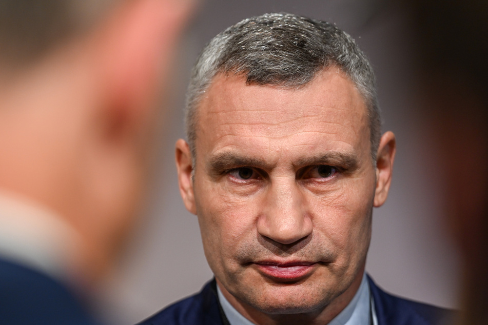 Dass "unser Präsident politischen Selbstmord" riskiert machte Kiews Regierender Bürgermeister Vitali Klitschko (53) deutlich.