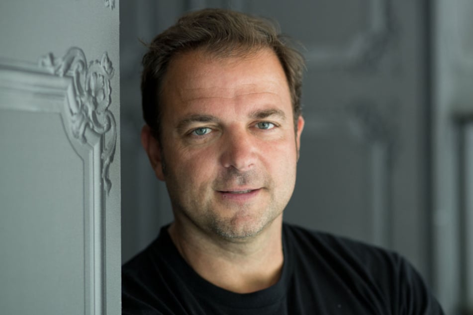 Martin Rütter (55) blickt auf eine schwierige Kindheit im Ruhrgebiet zurück. (Archivfoto)