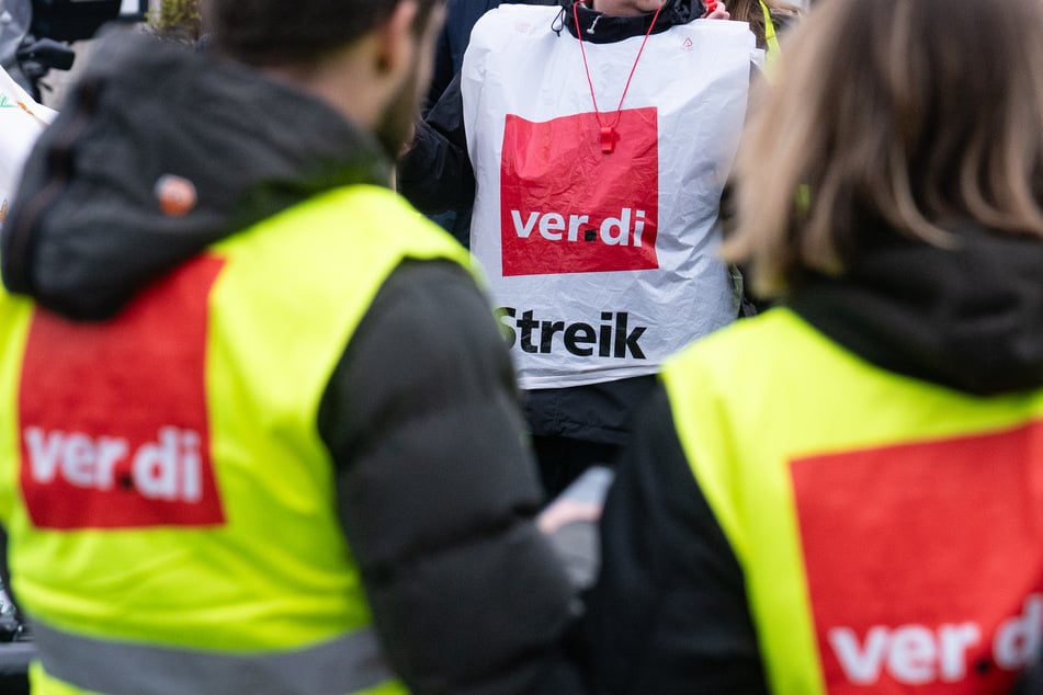 Seit Wochen organisiert Verdi Warnstreiks im öffentlichen Dienst.