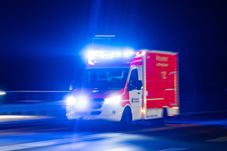 Bei einem Unfall im Landkreis Börde wurden fünf Menschen verletzt. (Symbolbild)