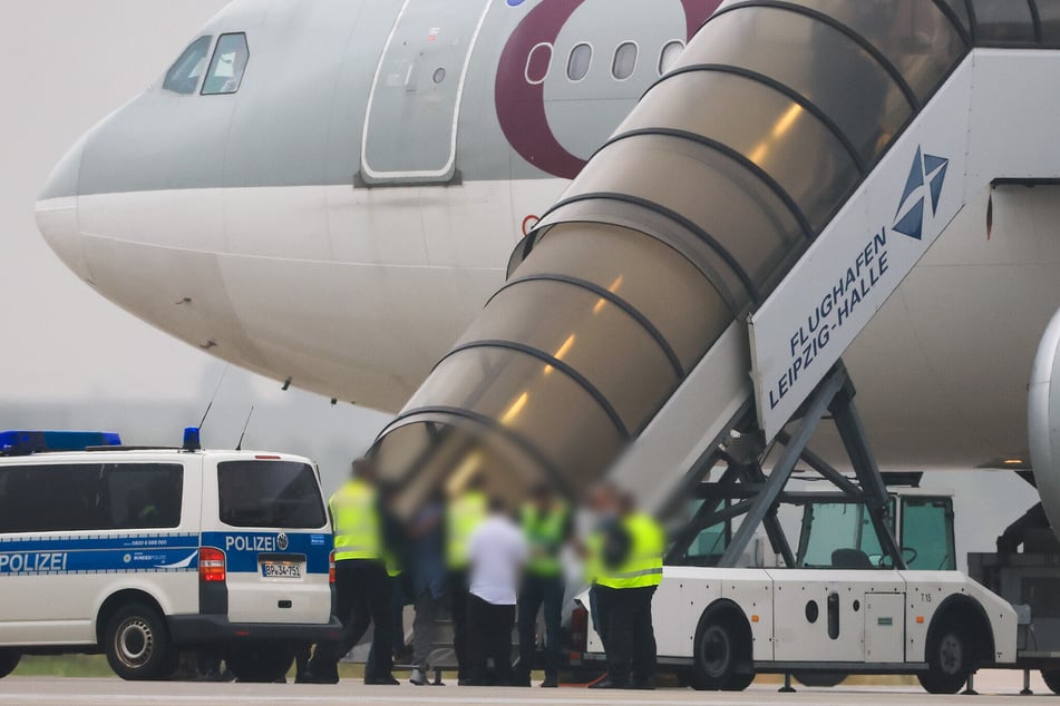 Nach Afghanistan starten immer wieder Flugzeuge mit Sammelrückführungen, wie hier im Juli 2025.
