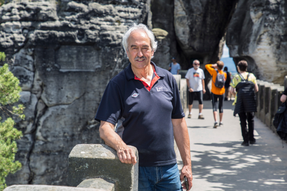 Geschäftsführer Thomas Löwinger (66) freut sich, dass er zur Erhaltung der Basteibrücke beitragen darf.