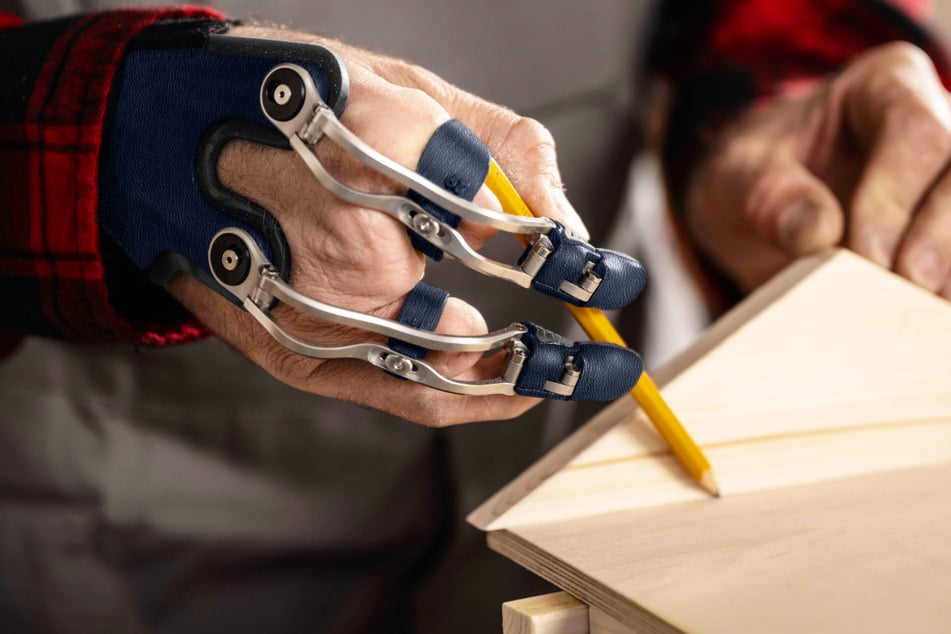 Bei den kostenlosen Testtagen der Reha-aktiv GmbH dreht sich alles um Össur-Fingerprothesen.