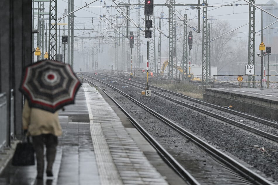 Ab dem Bahnhof Bad Vilbel bis nach Friedberg müssen Busse statt der S-Bahn genommen werden.