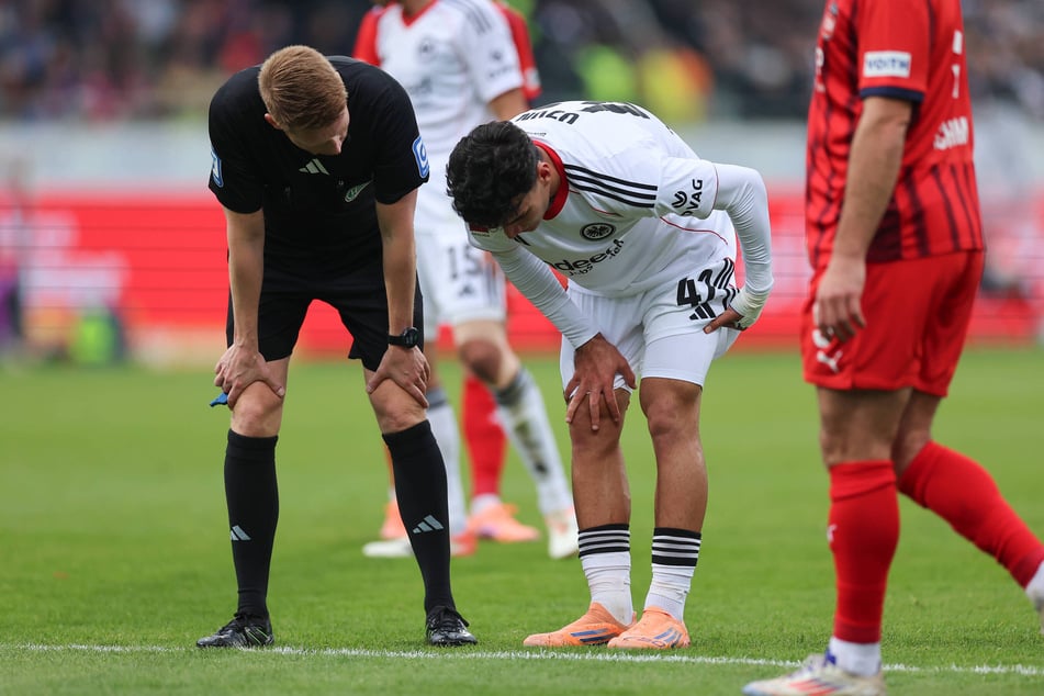 Can Uzun (19, M.) musste früh verletzt vom Feld.