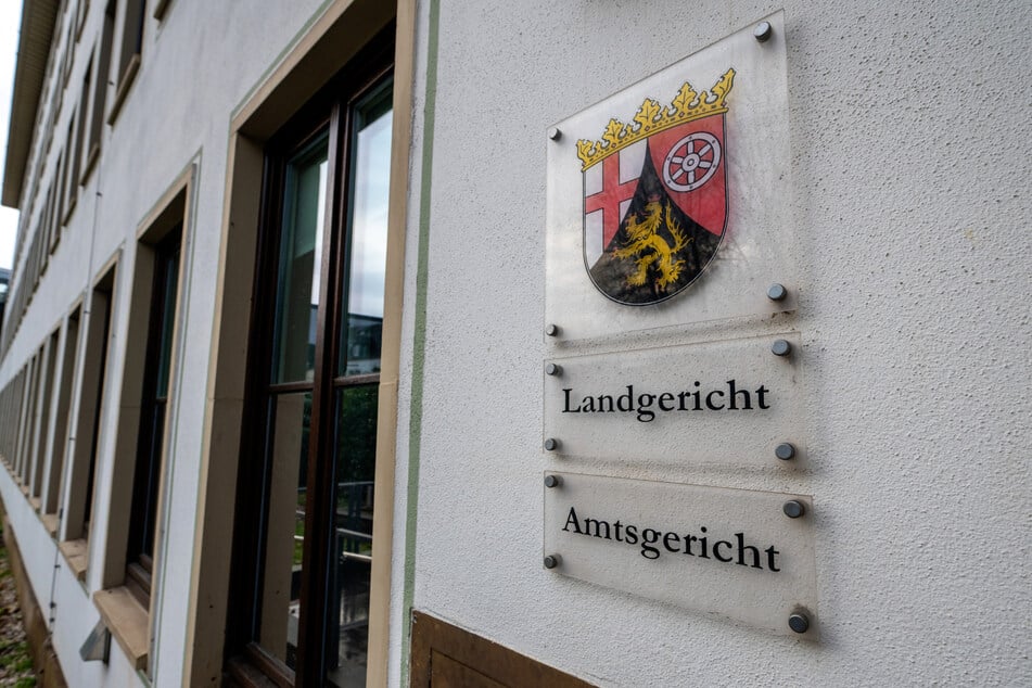 Gegen den 34-Jährigen wurde ein Verfahren wegen versuchten Totschlags eingeleitet.