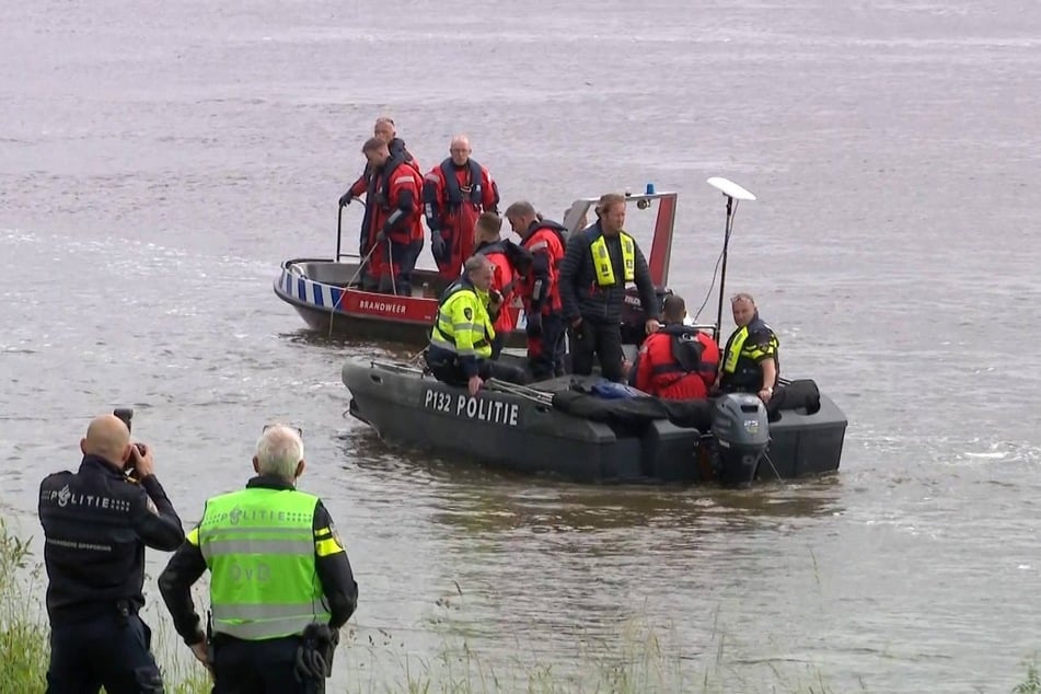 Traurige Gewissheit: Zwei Männer aus NRW nach Sprung in niederländischen Fluss tot!