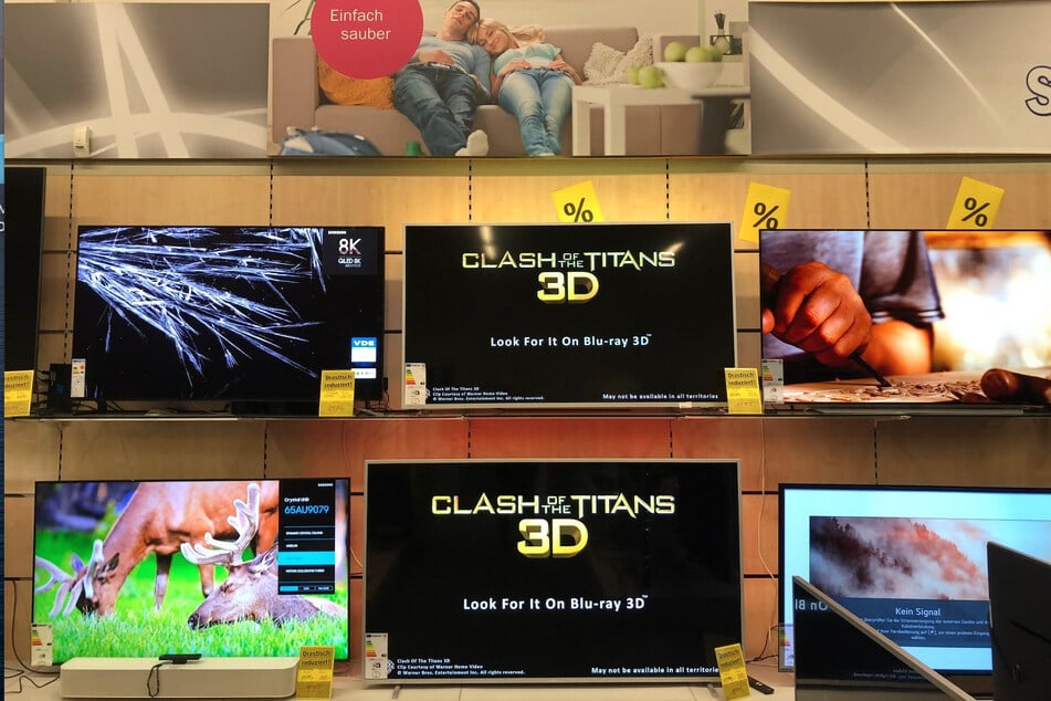 Im ganzen Markt weisen Euch die gelben Schilder zu den besten Angeboten.