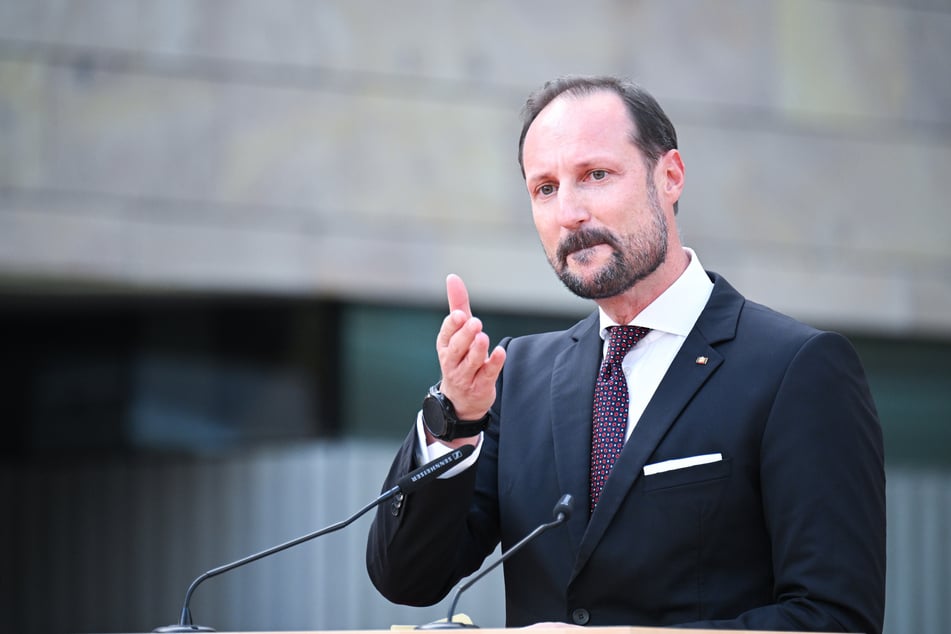 Thronfolger Haakon (52) äußerte sich am Dienstag erstmals nach der Anklage gegen seinen Stiefsohn.
