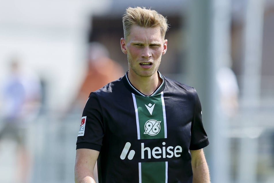 In Hannover kommt Jonas Sterner (23) aktuell bei den Profis nicht zum Zug. Landet er bald wieder in Dresden?