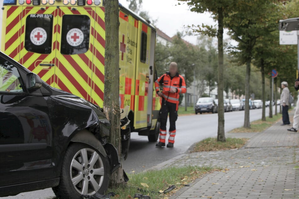 Die 65-Jährige wurde vor Ort von Rettungskräften versorgt.