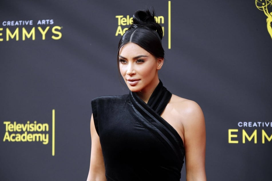 The internet savages Kim Kardashian for her "insensitive" birthday tweets