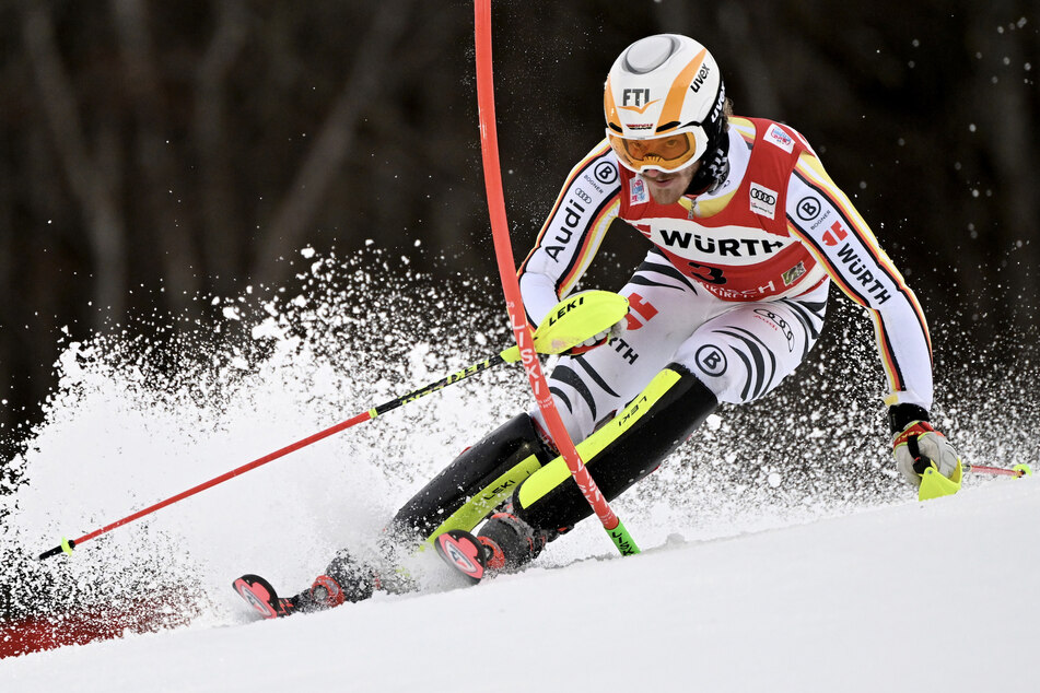 Linus Straßer (30) war auf bestem Wege beim Heim-Weltcup in Garmisch-Partenkirchen erfolgreich zu sein.