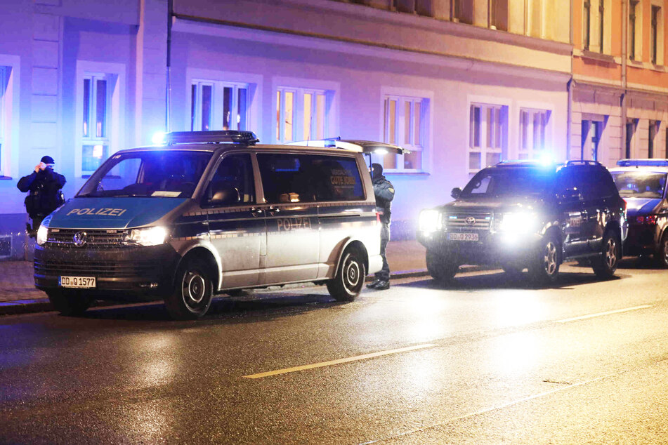 Am frühen Dienstagabend kam es auf der Dresdner Straße in Freital zu einem Polizeieinsatz.