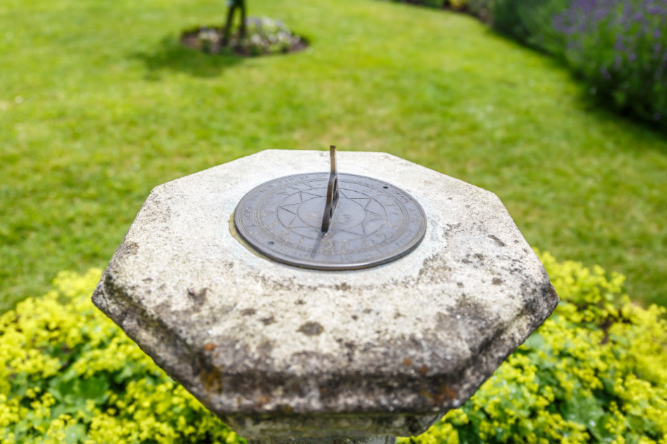 Wie viel Uhr ist es? Eine eigene Sonnenuhr könnt Ihr Euch im Naturalienkabinett Waldenburg basteln.