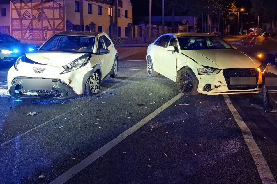 Auf der Kreuzung Kieler Straße, Tauchaer Straße und Stralsunder Straße ist es am Mittwochabend zu einem Unfall zwischen einem Audi und einem Toyota gekommen.
