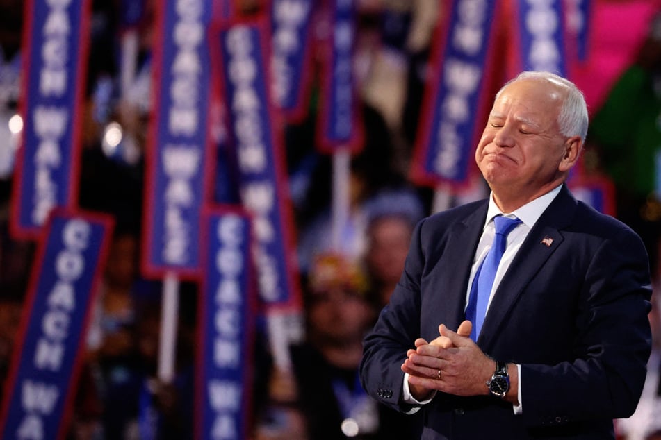 Tim Walz accepts VP nomination and rallies for Kamala Harris at Democratic convention