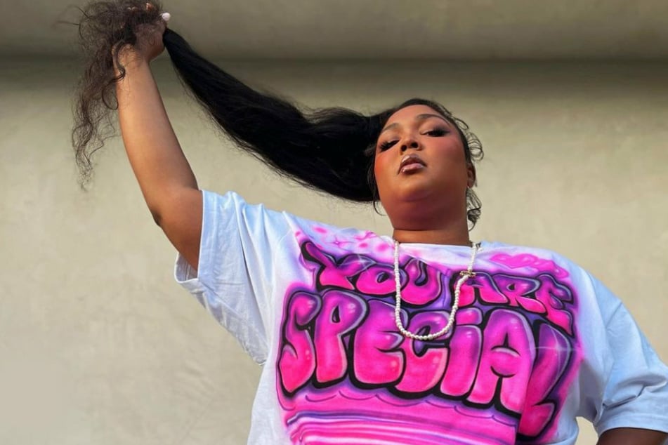 Lizzo's Amazing Response To Grrrls Controversy Is A Lesson In Learning ...