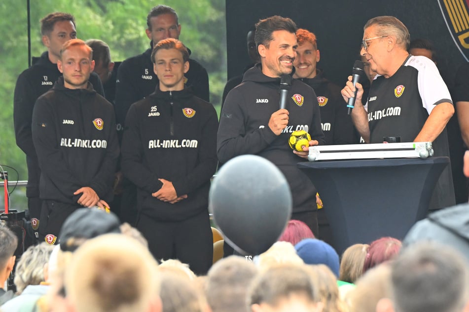 Thomas Stamm (42) ließ sich auch zur Saisoneröffnung noch keine Details zu seiner Zukunft entlocken.