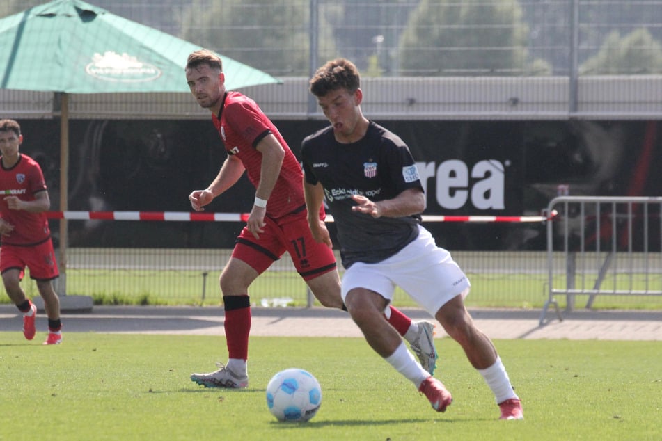 Till Jacobi (22, v.) und der FSV erkämpften sich bei tropischen Temperaturen einen Achtungserfolg in Ingolstadt.