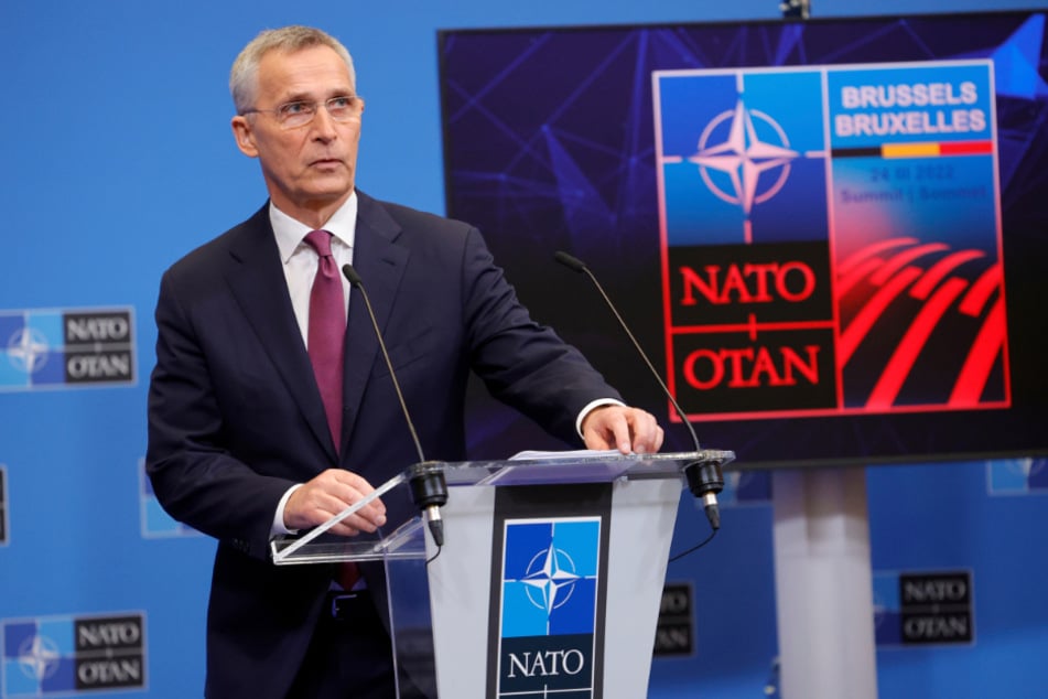 Nato-Generalsekretär Jens Stoltenberg (63) hat Russland vor dem Einsatz von Chemiewaffen gewarnt.