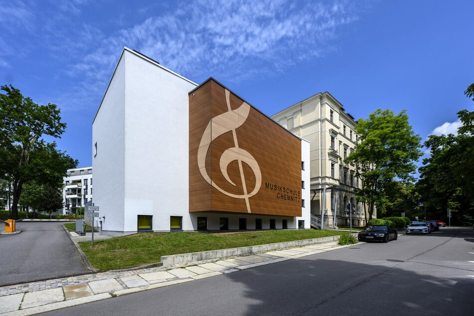 Die Städtische Musikschule befindet sich an der Gerichtsstraße auf dem Kaßberg.